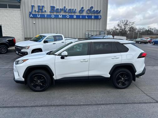 2021 Toyota RAV4 XLE