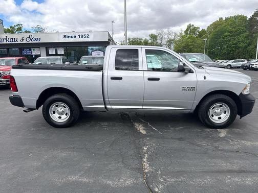 Bright Silver Metallic Clearcoat 2017 RAM 1500 Tradesman