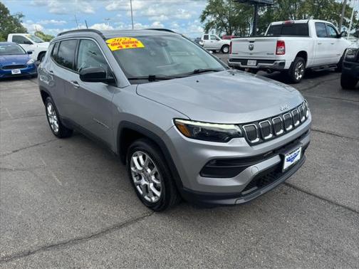 2022 Jeep Compass Latitude Lux