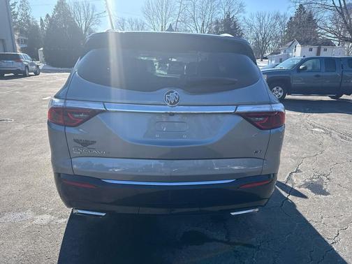 2023 Buick Enclave Essence AWD