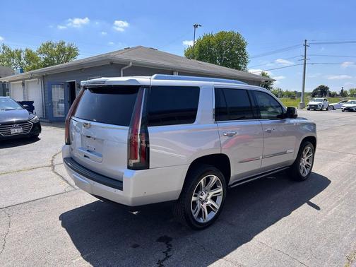 Radiant Silver Metallic 2019 Cadillac Escalade Premium Luxury