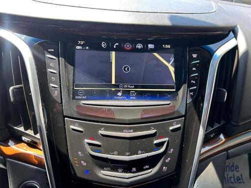 Radiant Silver Metallic 2019 Cadillac Escalade Premium Luxury