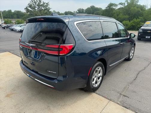 2022 Chrysler Pacifica Limited