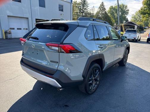 2023 Toyota RAV4 Adventure