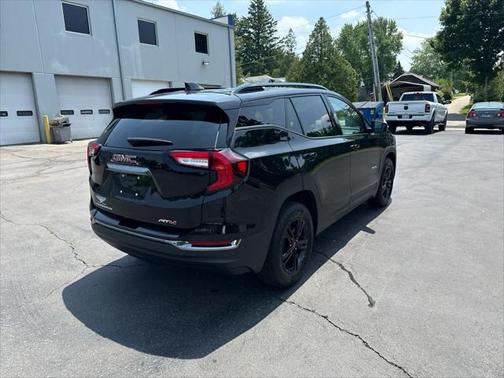 2024 GMC Terrain AWD AT4