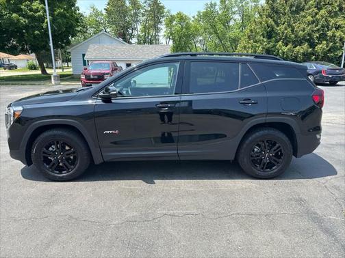 2024 GMC Terrain AWD AT4