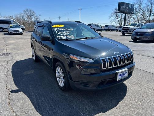Brilliant Black Crystal Pearlcoat 2016 Jeep Cherokee Sport