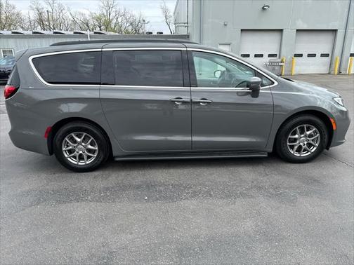 2021 Chrysler Pacifica Touring