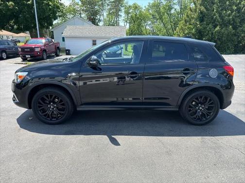 2017 Mitsubishi Outlander Sport 2.0 LE
