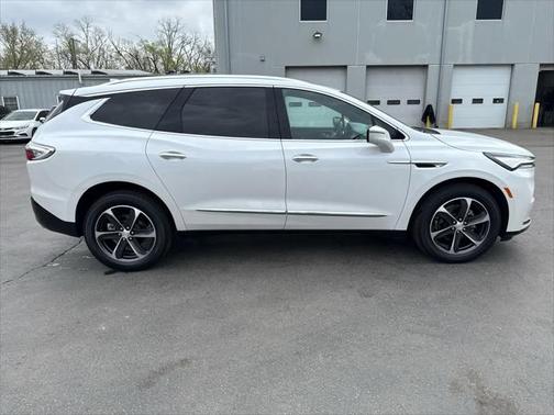 2022 Buick Enclave AWD Essence