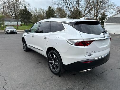 2022 Buick Enclave AWD Essence