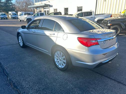2013 Chrysler 200 Touring