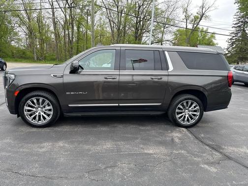 Smokey Quartz Metallic 2021 GMC Yukon XL Denali