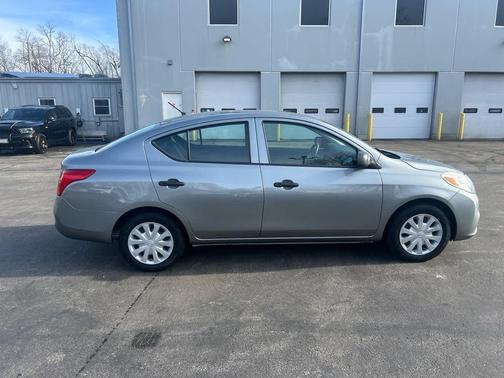 2013 Nissan Versa 1.6 S
