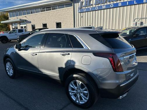 2022 Cadillac XT5 Luxury