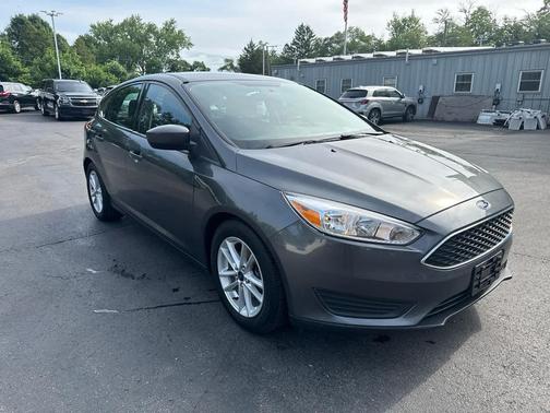 Magnetic Metallic 2018 Ford Focus SE