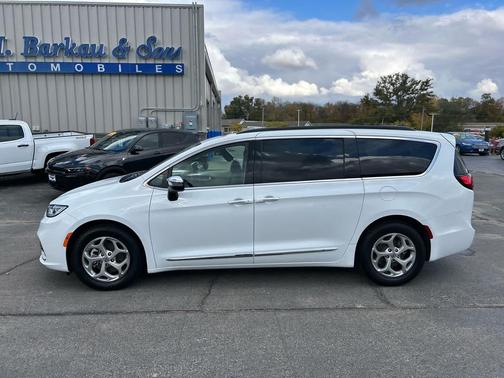 2023 Chrysler Pacifica Limited