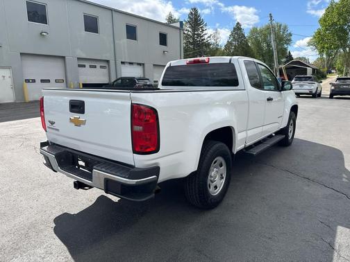 Summit White 2018 Chevrolet Colorado WT