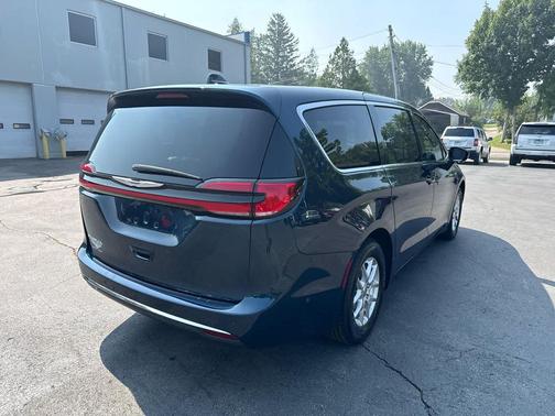 Fathom Blue Pearlcoat 2025 Chrysler Pacifica L
