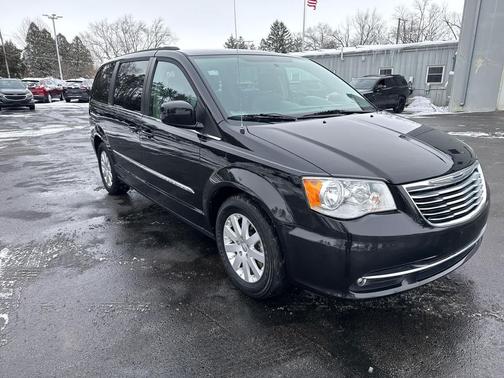 2015 Chrysler Town & Country Touring