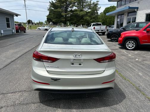 Mineral Beige 2018 Hyundai ELANTRA SEL