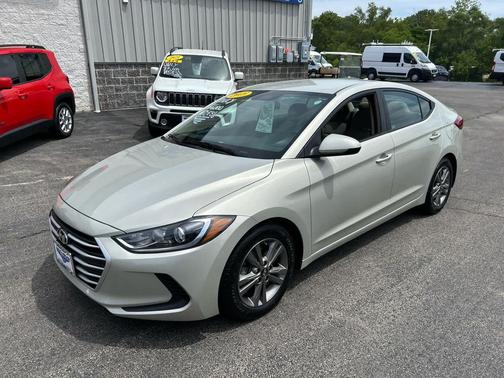 Mineral Beige 2018 Hyundai ELANTRA SEL