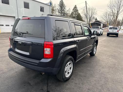 2016 Jeep Patriot Sport