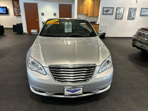 2011 Chrysler 200 Touring