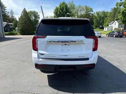 2023 GMC Yukon XL SLE