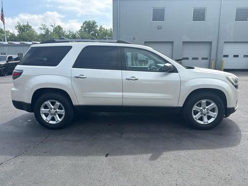 White Diamond Tricoat 2013 GMC Acadia SLE-2