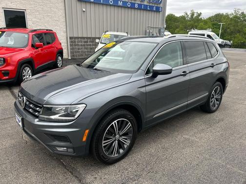 Platinum Gray Metallic 2018 Volkswagen Tiguan 2.0T SEL