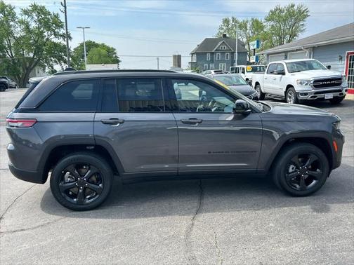 2023 Jeep Grand Cherokee Altitude