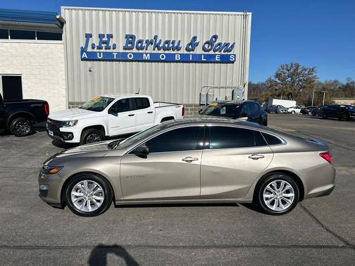 2022 Chevrolet Malibu FWD LT