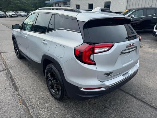 2022 GMC Terrain AWD AT4