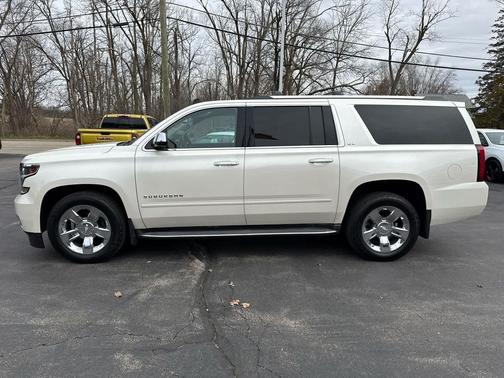 White Diamond Tricoat 2015 Chevrolet Suburban 1500 LTZ