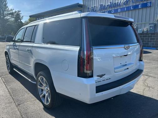 2017 Cadillac Escalade ESV Luxury