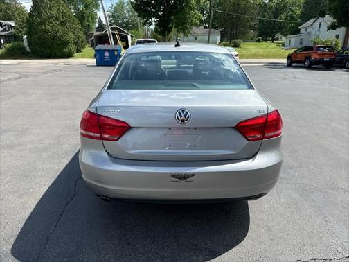 2014 Volkswagen Passat 2.5L SE
