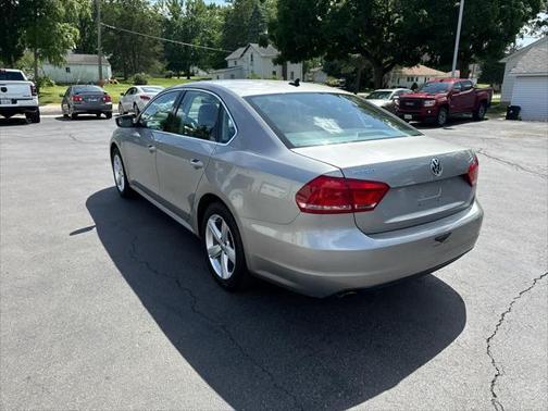 2014 Volkswagen Passat 2.5L SE