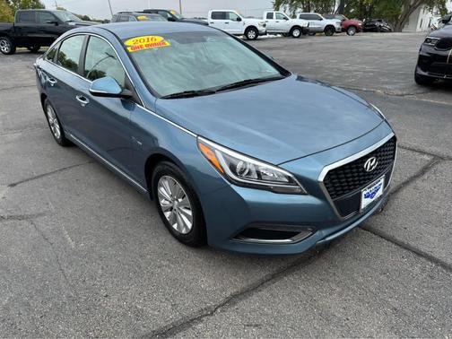 2016 Hyundai SONATA Hybrid SE