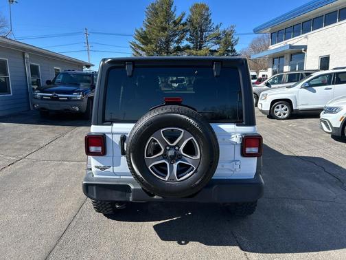2022 Jeep Wrangler Unlimited Sport