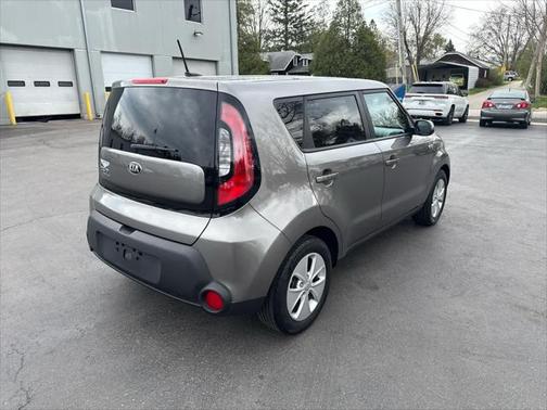2016 Kia Soul Base