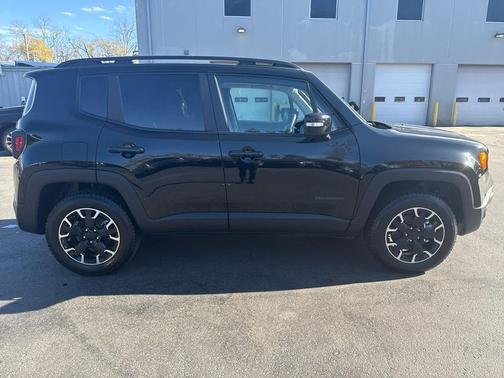 2023 Jeep Renegade Upland