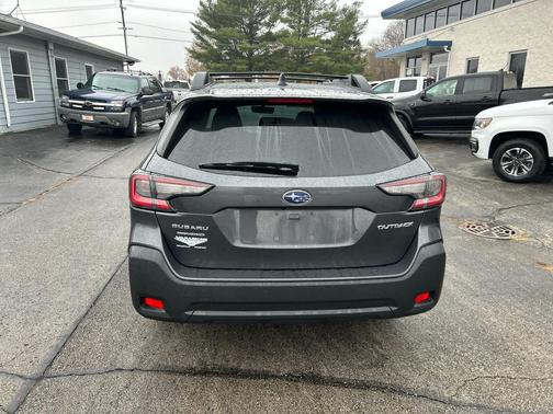 2024 Subaru Outback Premium