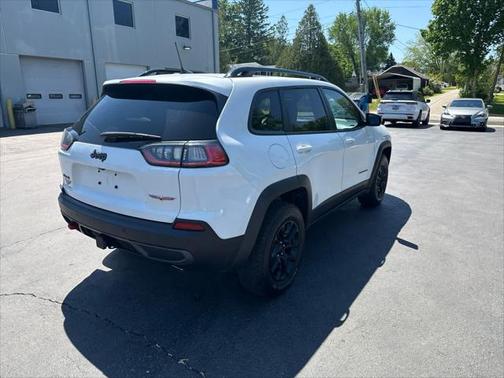 2022 Jeep Cherokee Trailhawk