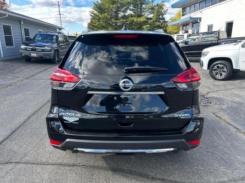 2018 Nissan Rogue SV