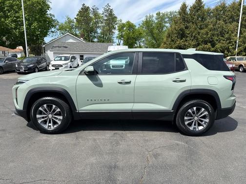 Cacti Green 2026 Chevrolet Equinox 1LT