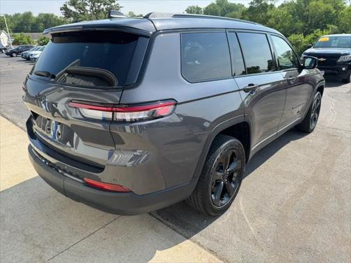 2022 Jeep Grand Cherokee L Altitude