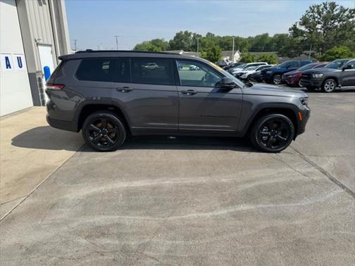 2022 Jeep Grand Cherokee L Altitude