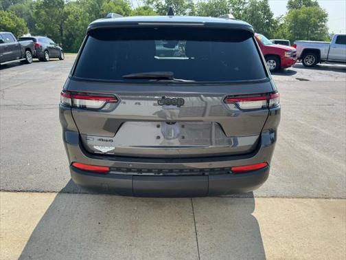2022 Jeep Grand Cherokee L Altitude