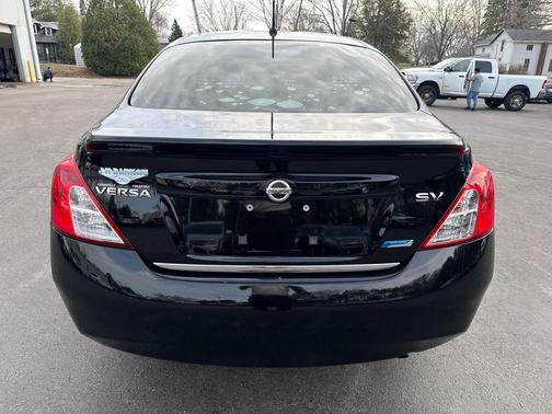 Super Black 2012 Nissan Versa 1.6 S
